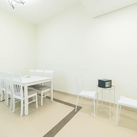 Oyo 589 Najma Tower, Two Bedrooms Apartments, Sports City Дубай Экстерьер фото