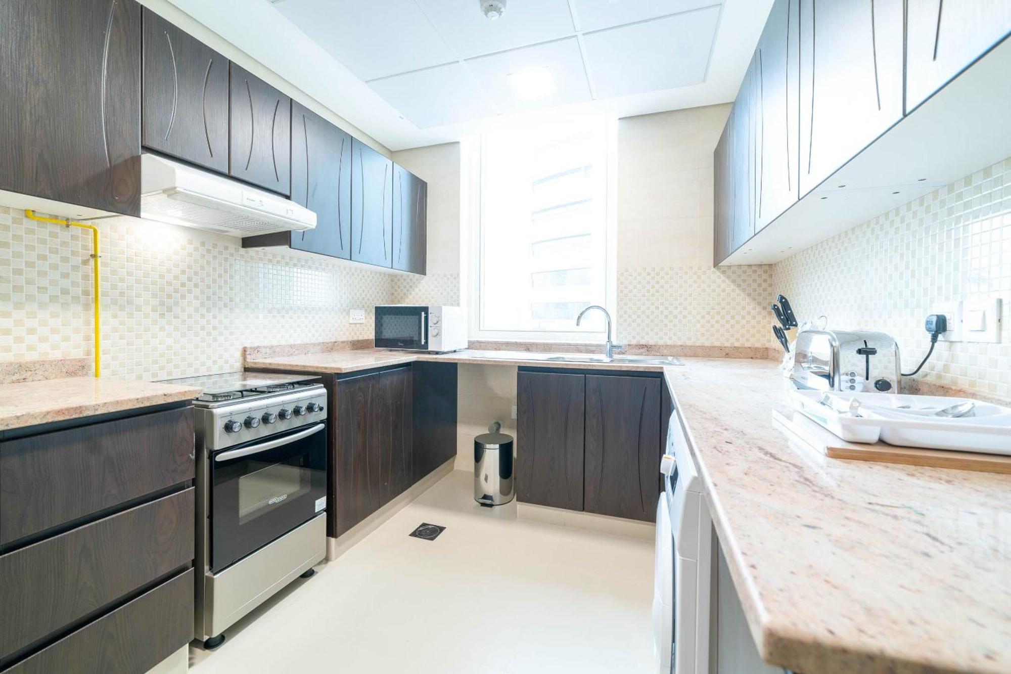 Oyo 589 Najma Tower, Two Bedrooms Apartments, Sports City Дубай Экстерьер фото